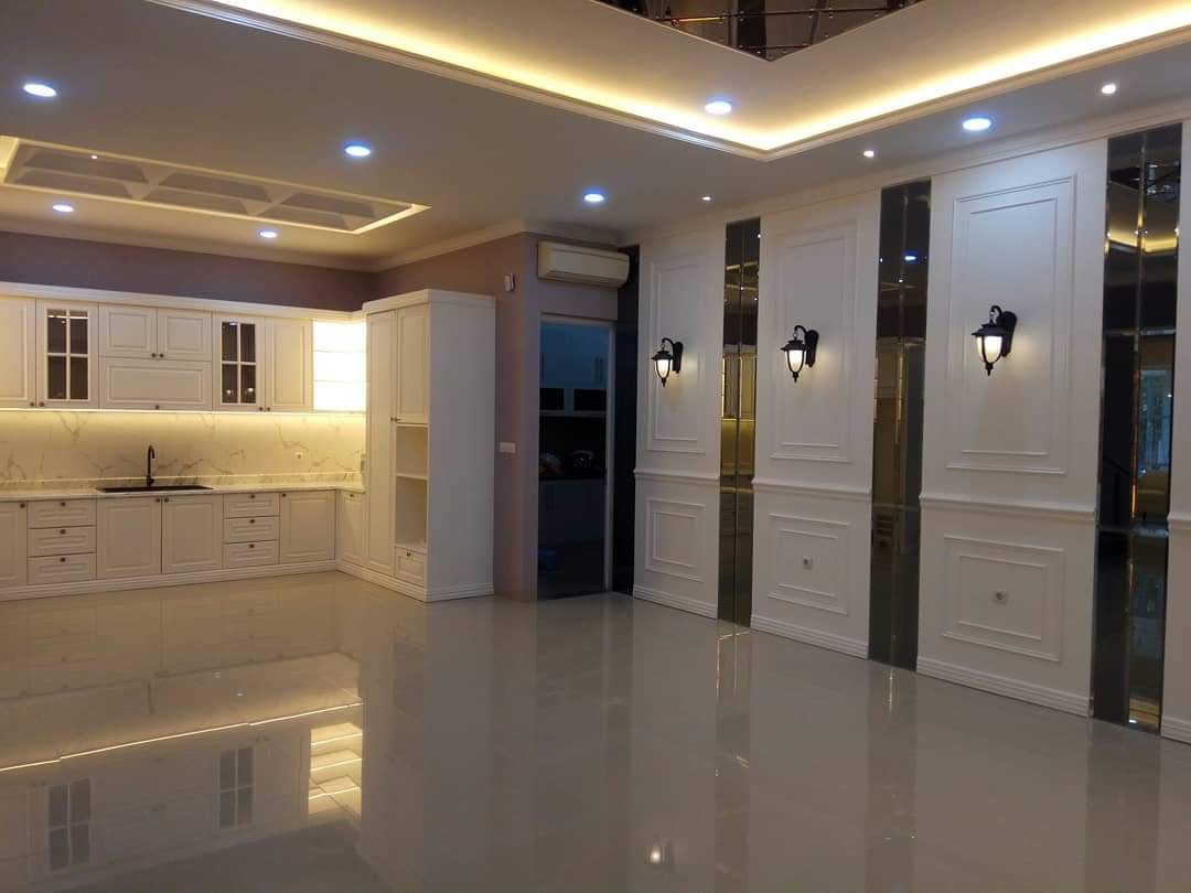 Design interior wallmoulding wallpanel modern elegant finishing duco lampu dinding antik